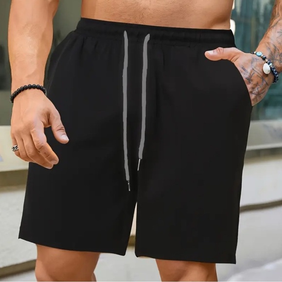 Volcom Black Athletic Shorts with Drawstring Waistband - Picture 1 of 16